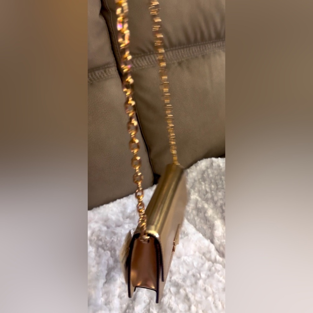 NWT MK Pale Gold The Cece Flap Crossbody Shoulder Bag With Detachable Gold Chain - Picture 11 of 16